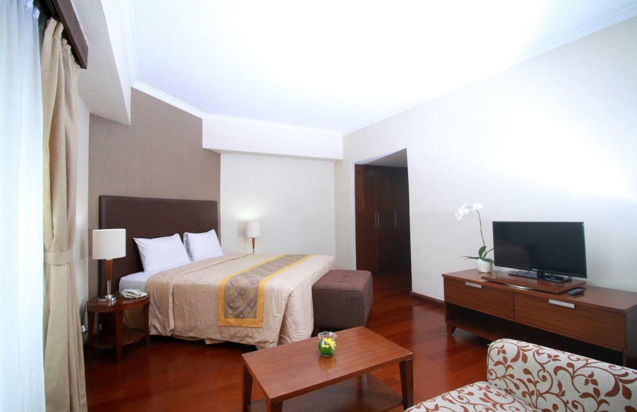 The Sultan Residences Giacarta Esterno foto